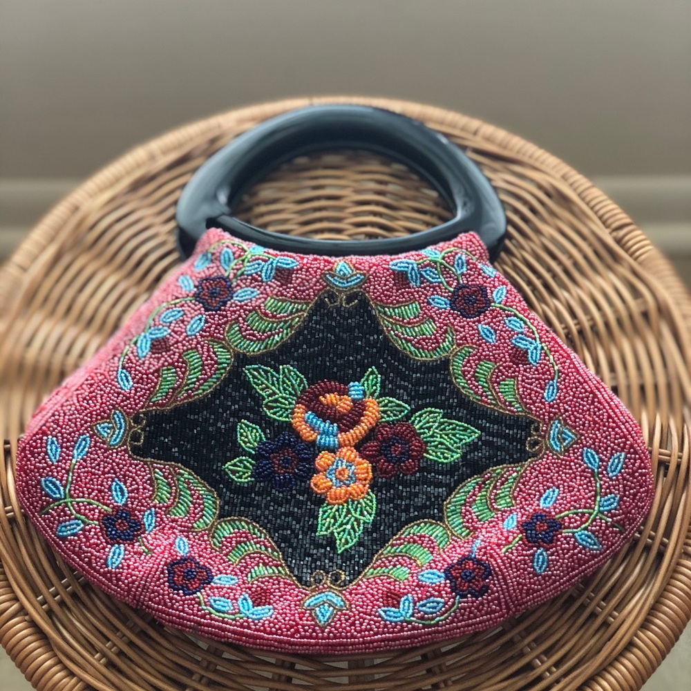 Beaded floral hand bag
